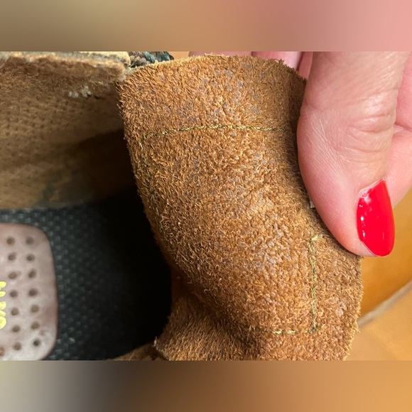 White Mountain vintage leather hiking boots. Cushioned ankle. Anti-slip. Tan 9.5 - Picture 9 of 11